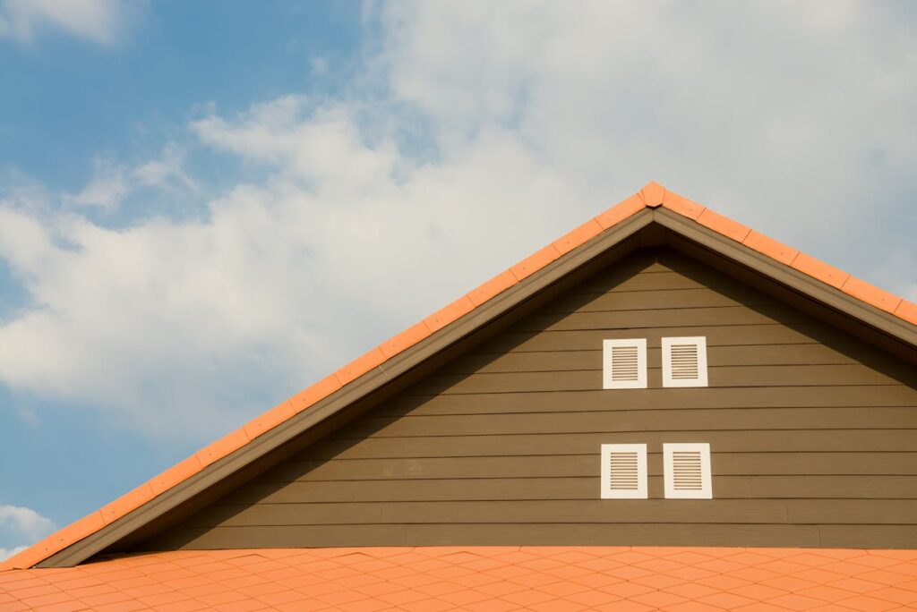 The Pros and Cons of Silicone Roof Coating