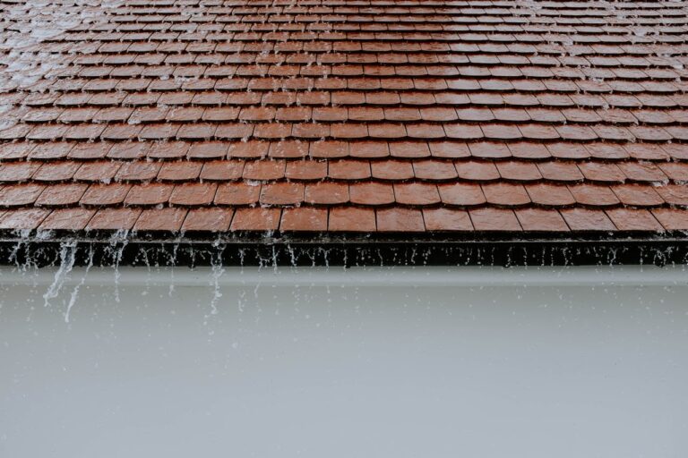 7 Benefits of Gutter Replacement and Repair for Homeowners