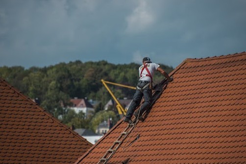 fast and reliable residential roof repair in denver