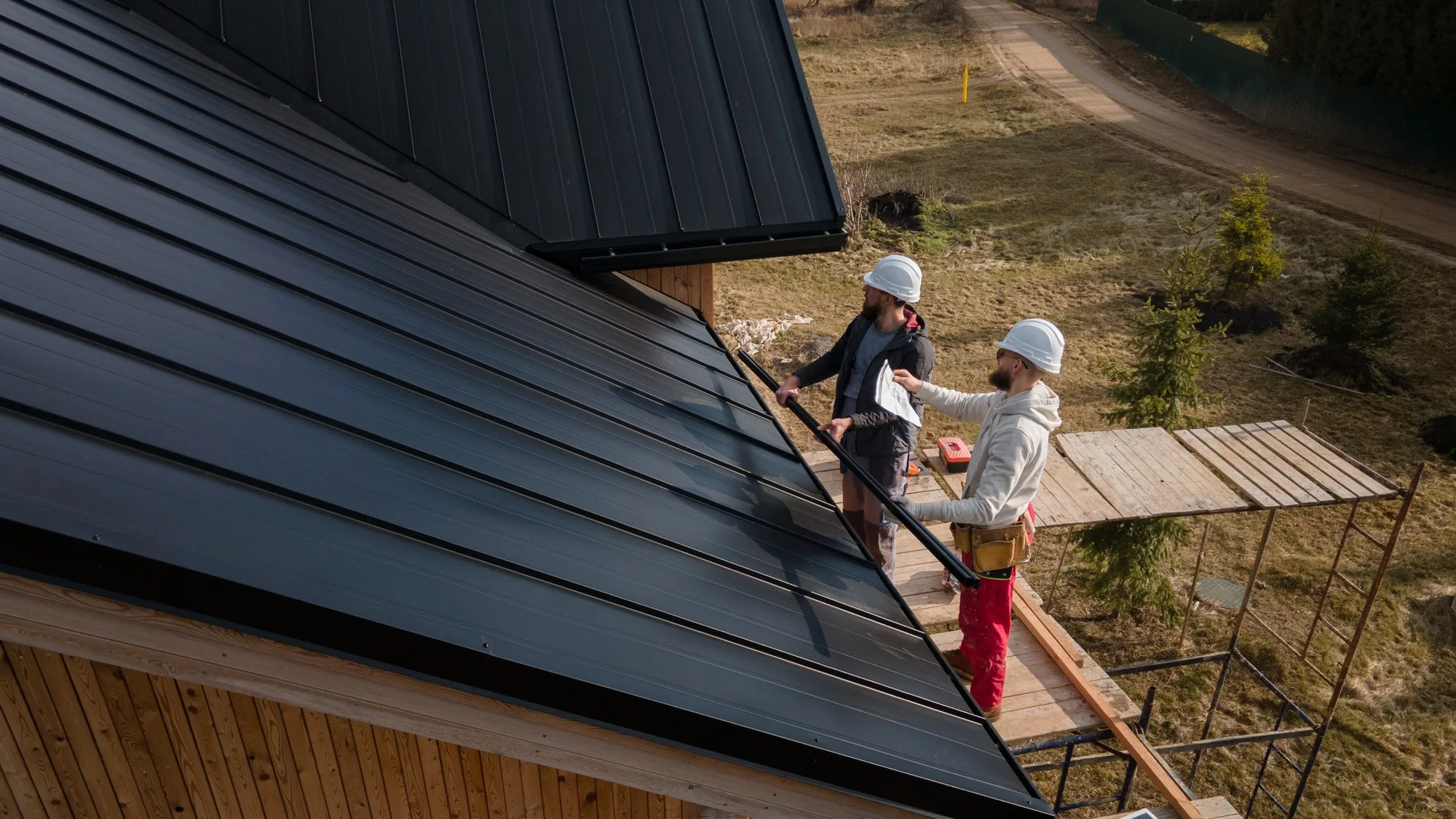 How to Select a Trustworthy Roofing Contractor